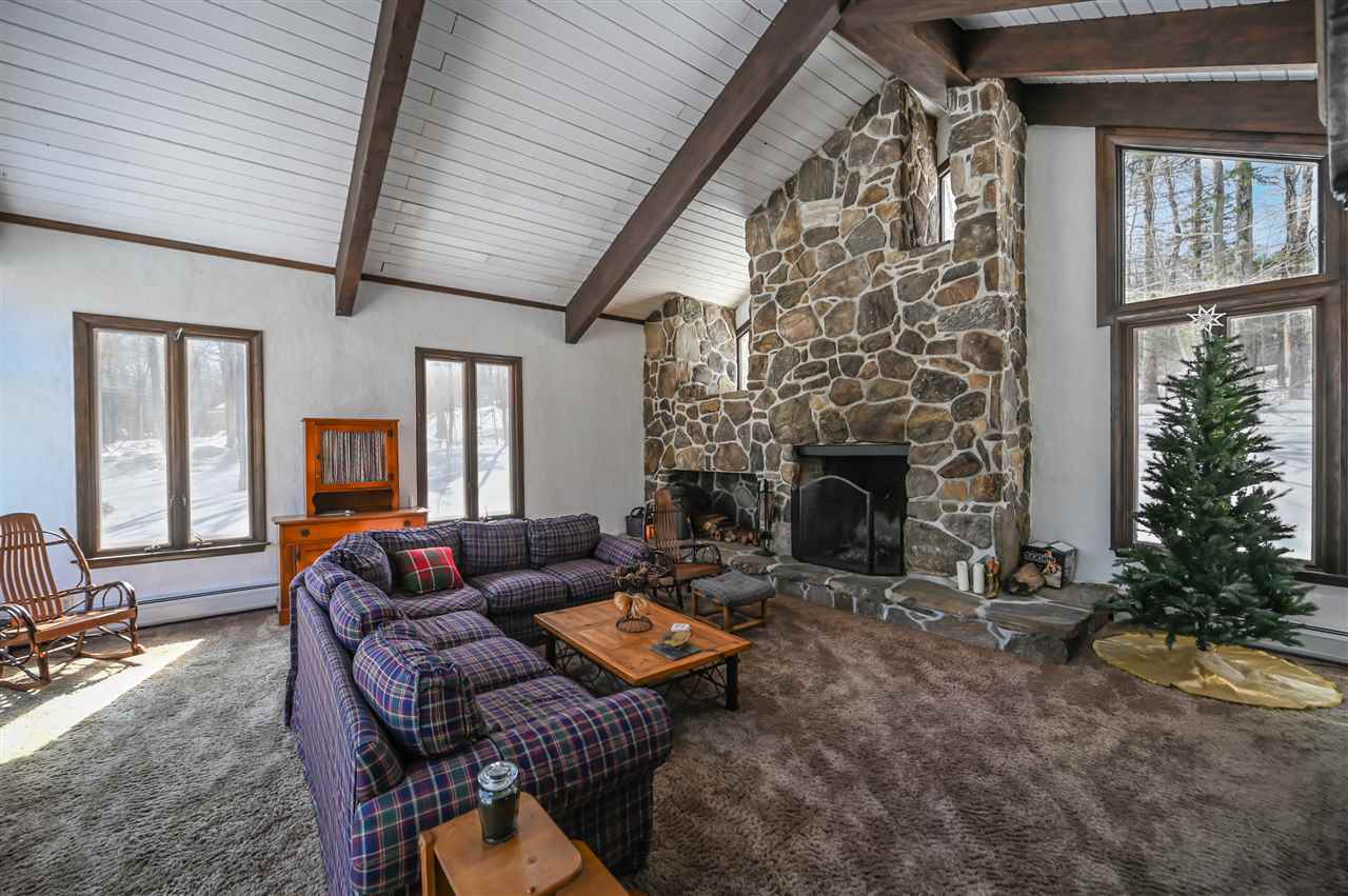 A true ski retreat gem! This extensively...