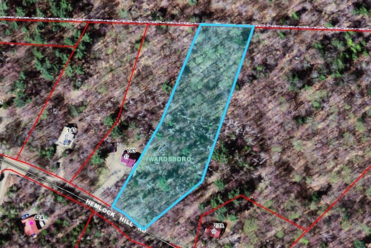This 2.32 acre wooded lot in Snow Mountain Farms...