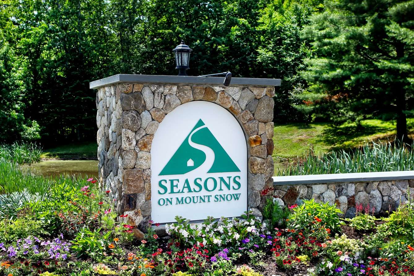 This Seasons on Mount Snow 2 bedroom 2 bath...