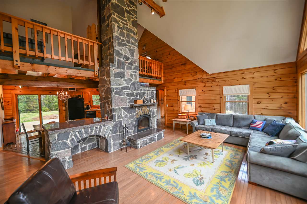 Stunning private log home with shared private...