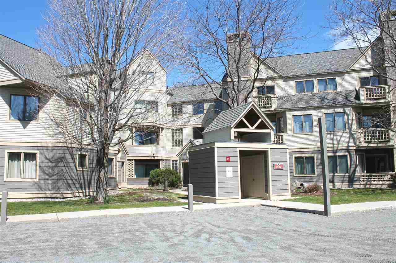 This top floor Crown Point Condo is sure to wow...