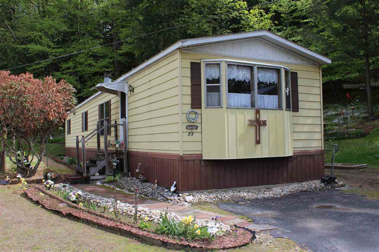 Very well cared for 1978 two bedroom Ritzcraft...