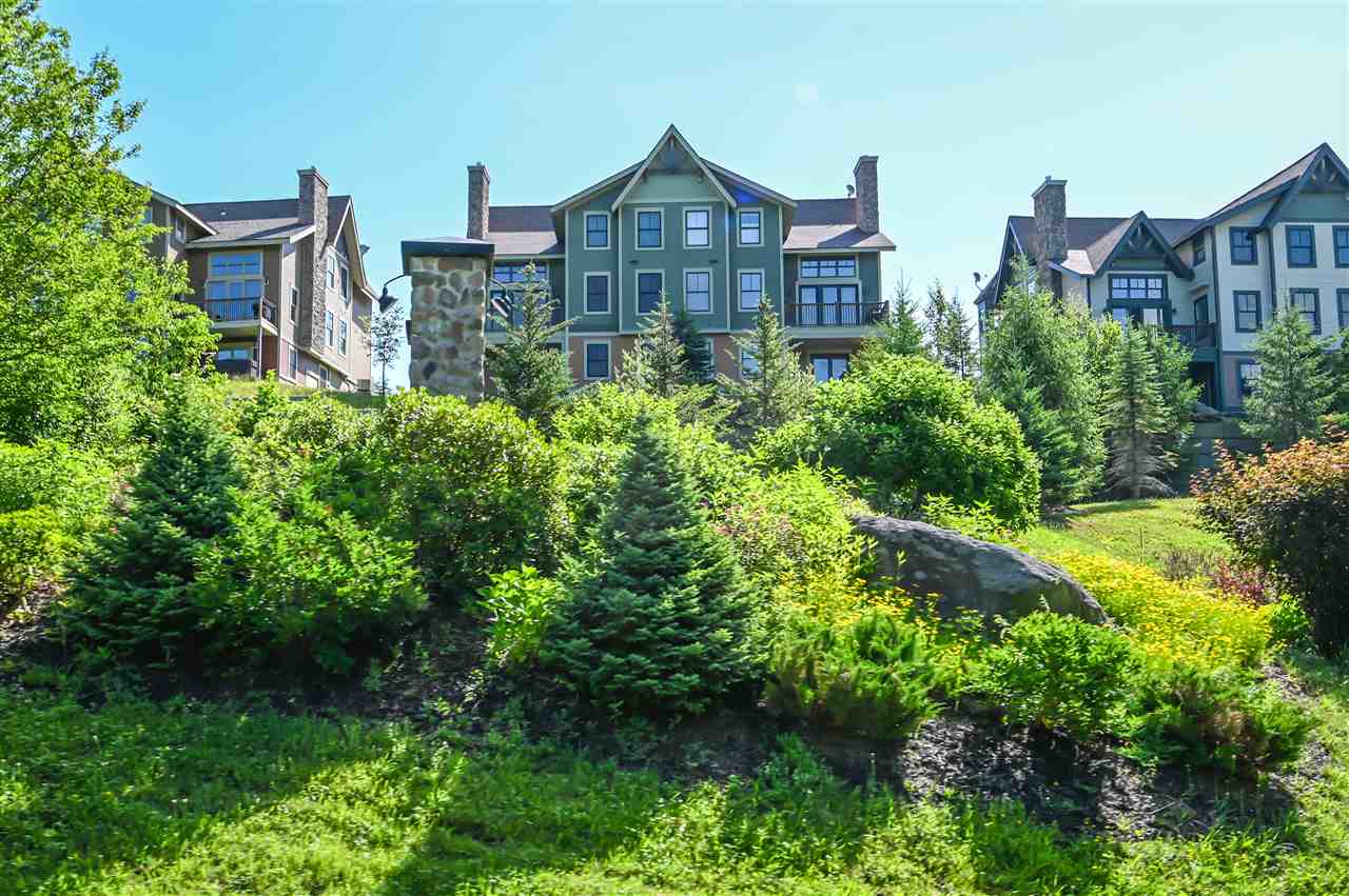 What an opportunity! This spectacular 5 bedroom,...