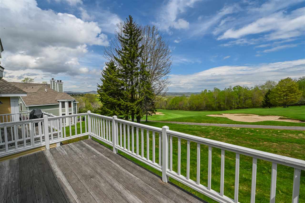 Beautiful townhome overlooking the 4 star...