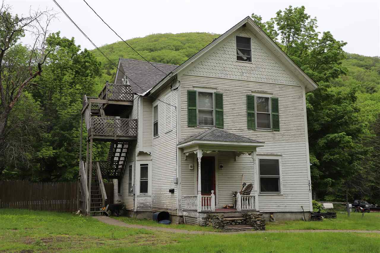 7 unit rental property offers 3 separate...