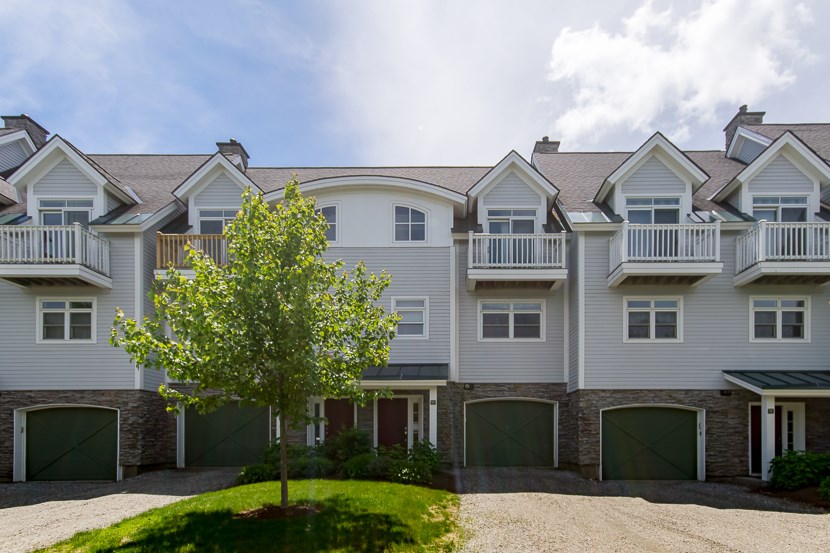 This two bedroom 2.5 bath Town home has lots to...