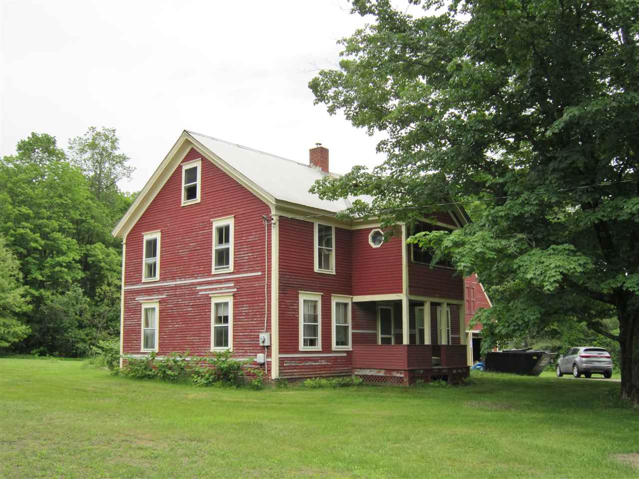1880 Colonial located on beautiful 1.7 acre lot...