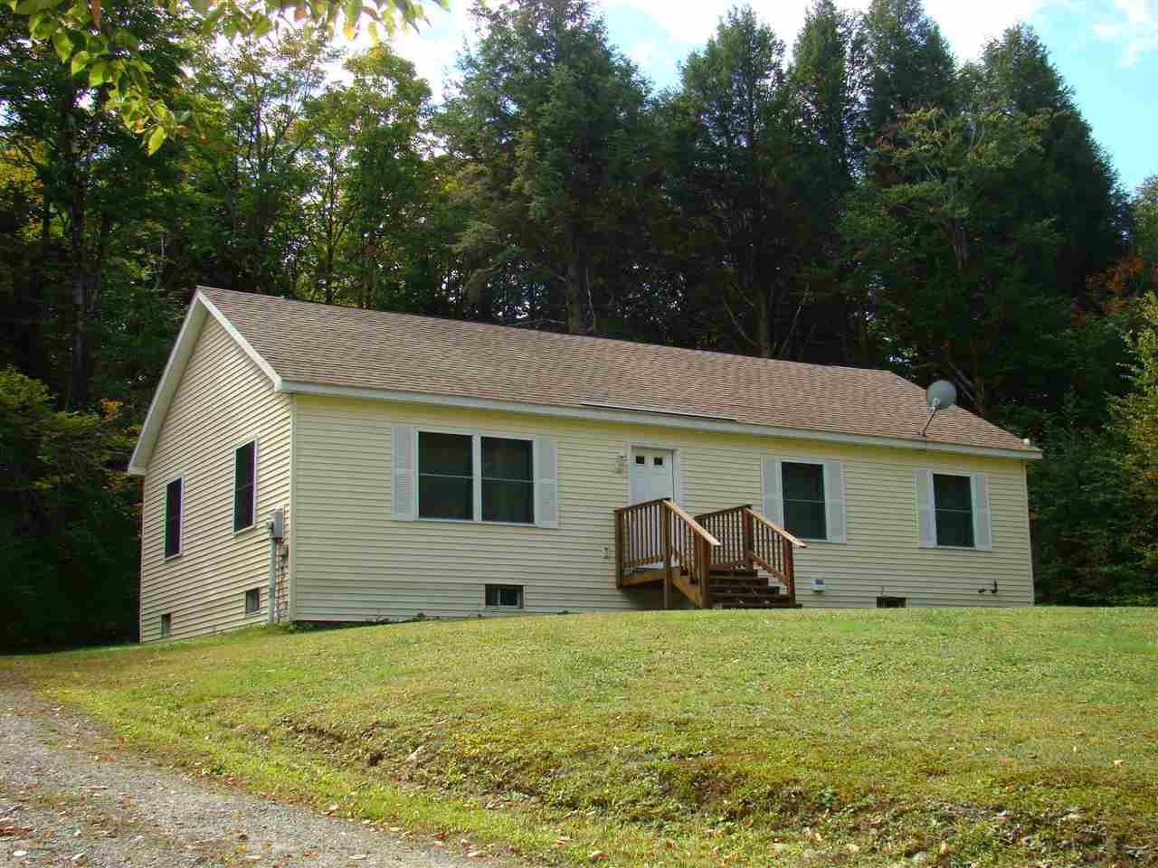 3 bedroom 2 bath home in Snow Mountain Farms...