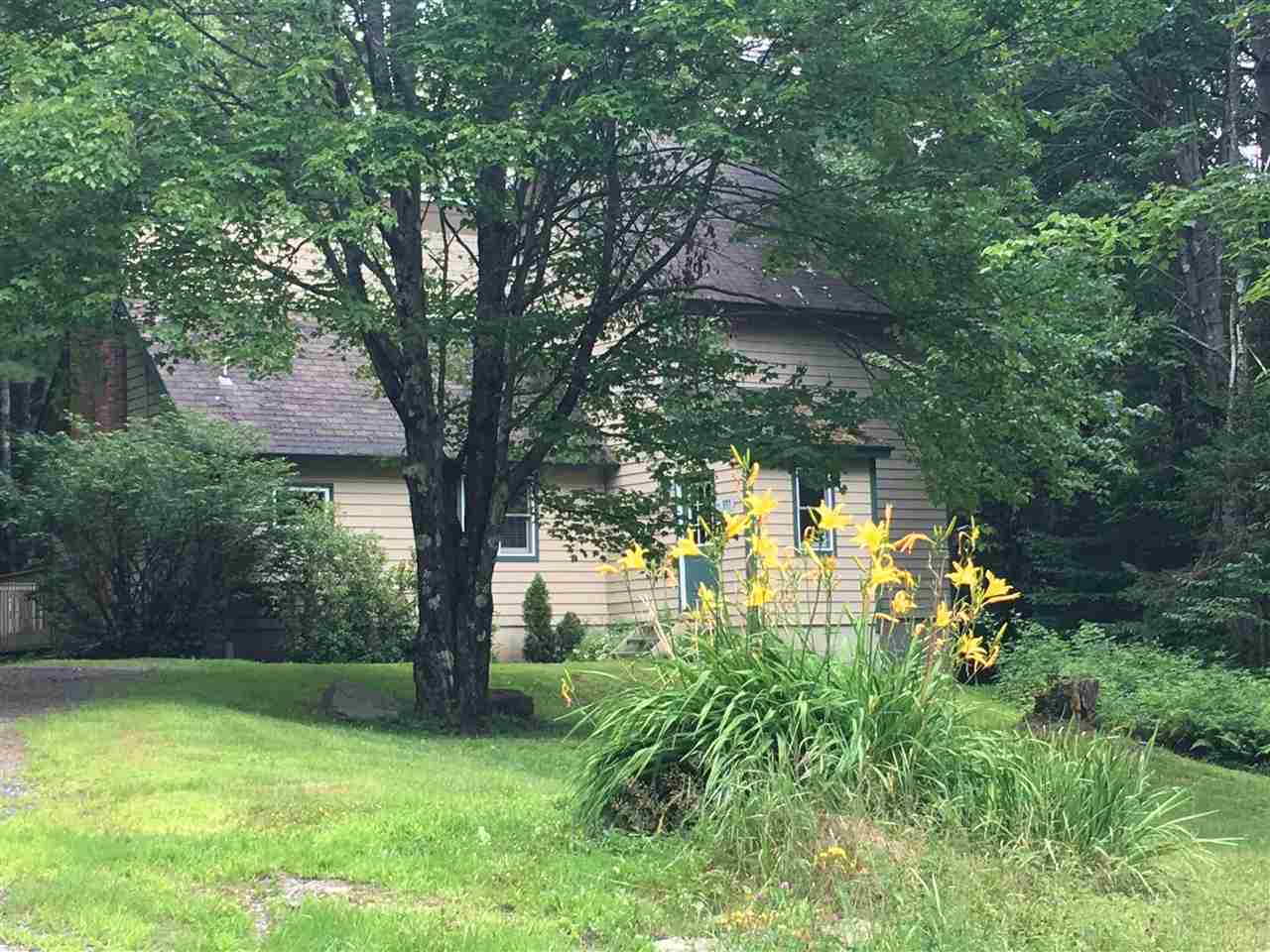 Chalet in Section C! Classic design with mudroom...