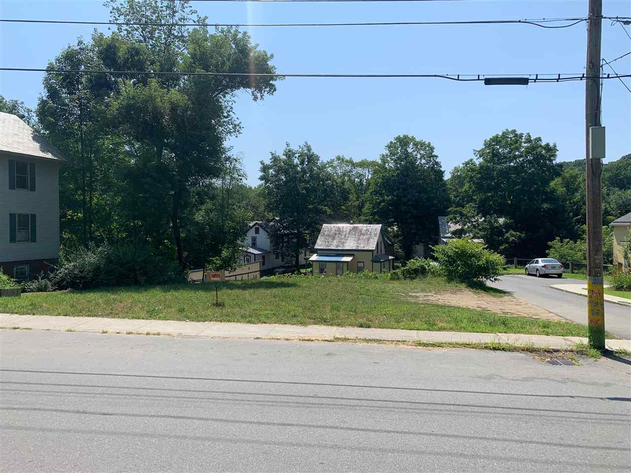 Located under a half mile from Main Street in...