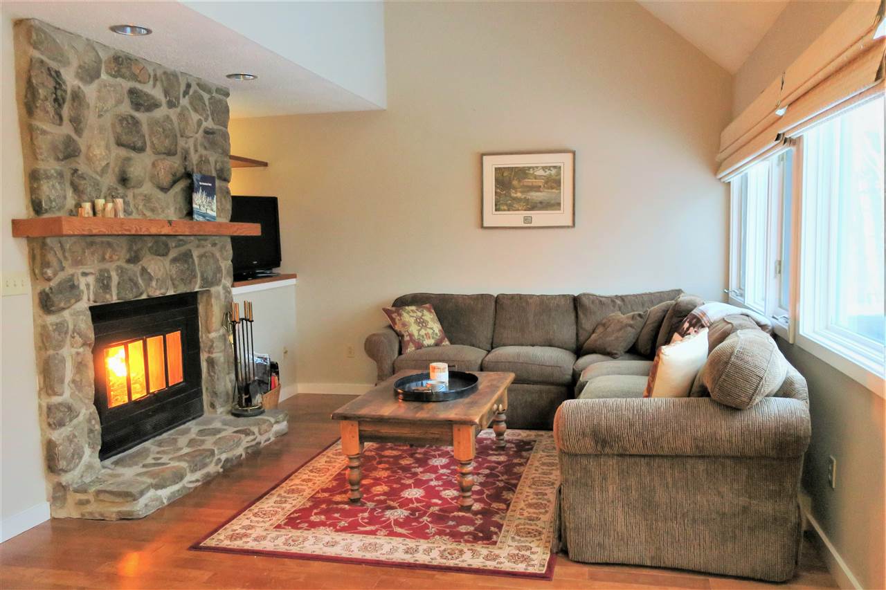 Freshly painted and decorated, this delightful 4...