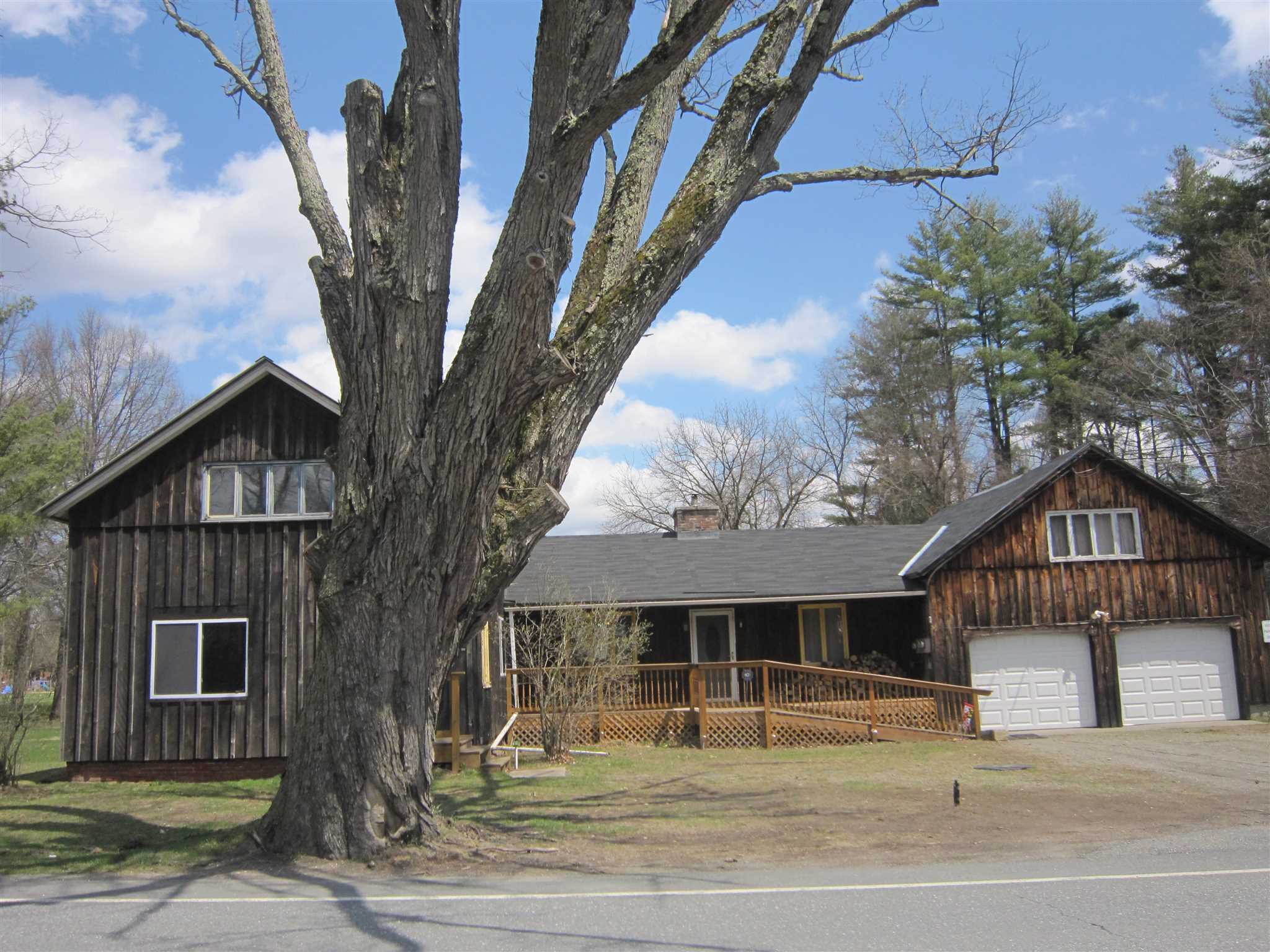 What a great investment property! Recent upgrades...