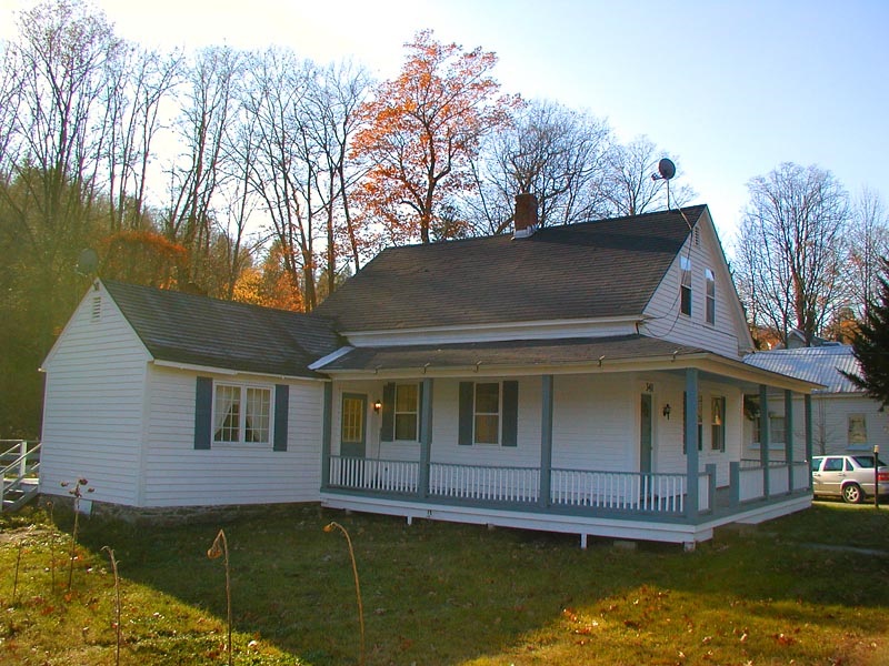 Located across the road from the Rock River in...