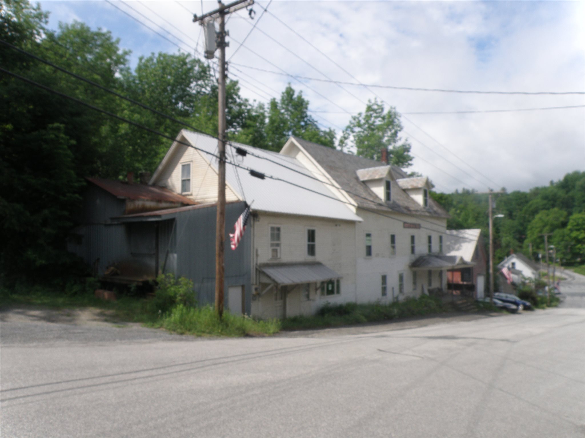 This is an incredible property built in 1920 with...