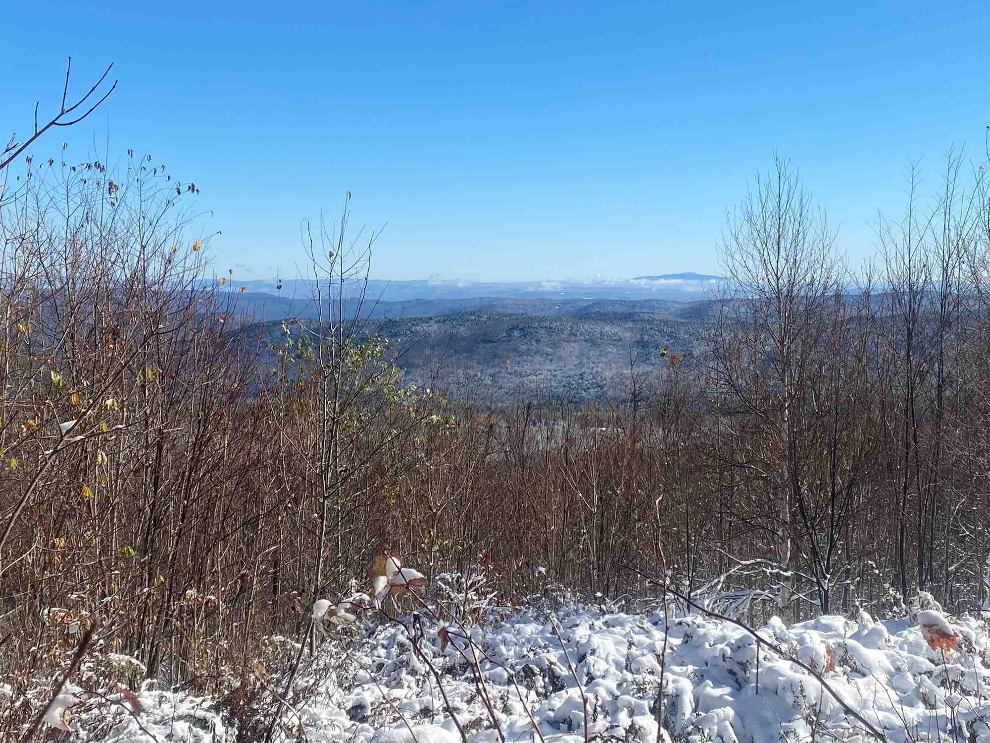 Fantastic eastern views of NH mountains &...