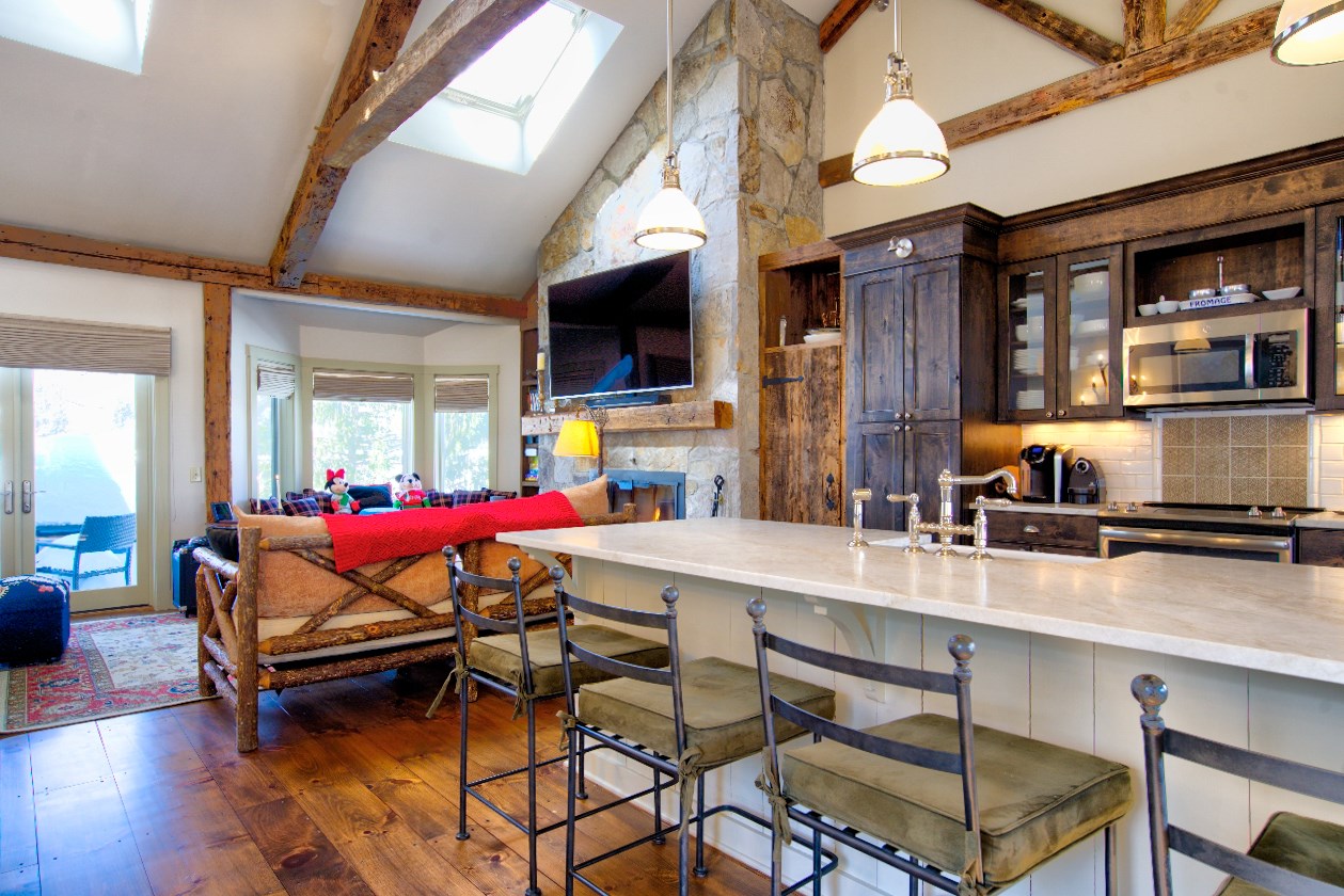 One of the most exclusive addresses on Stratton...