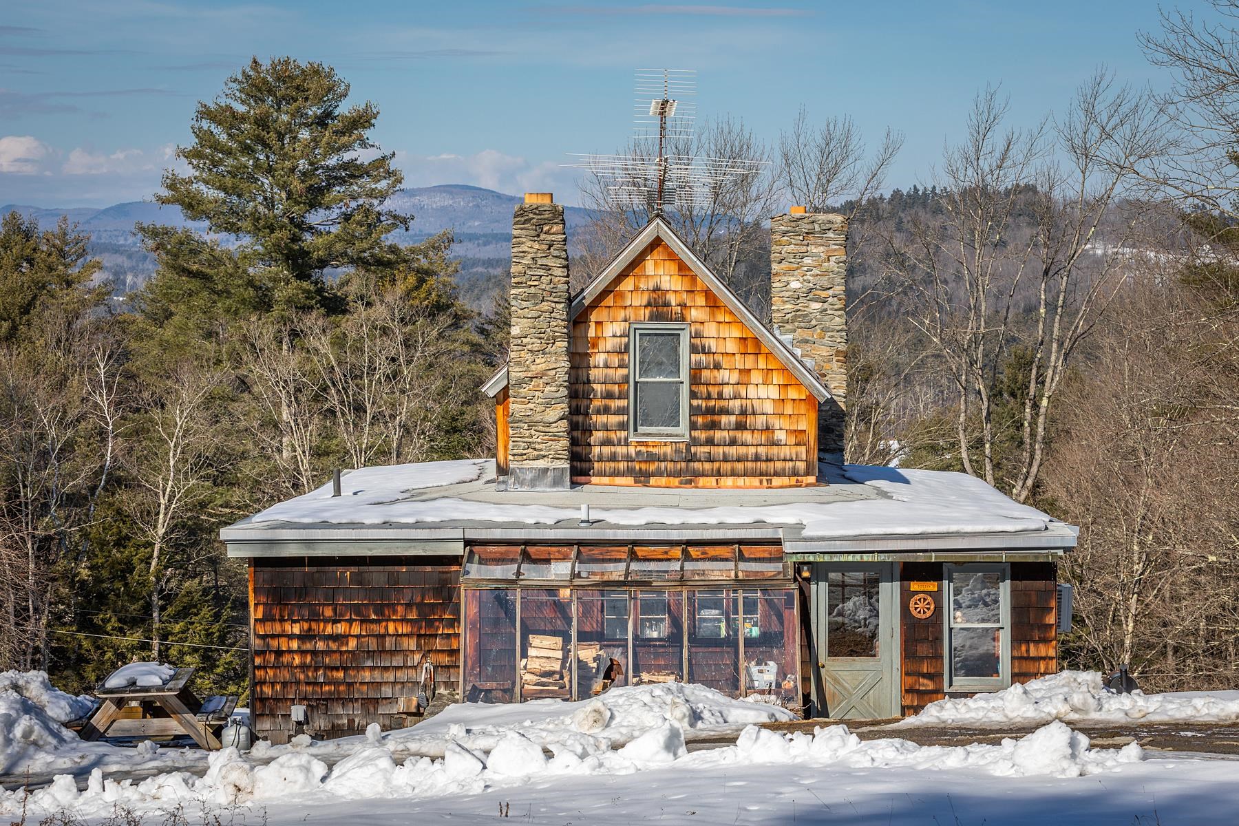 Desirable South Londonderry Vermont Location on...