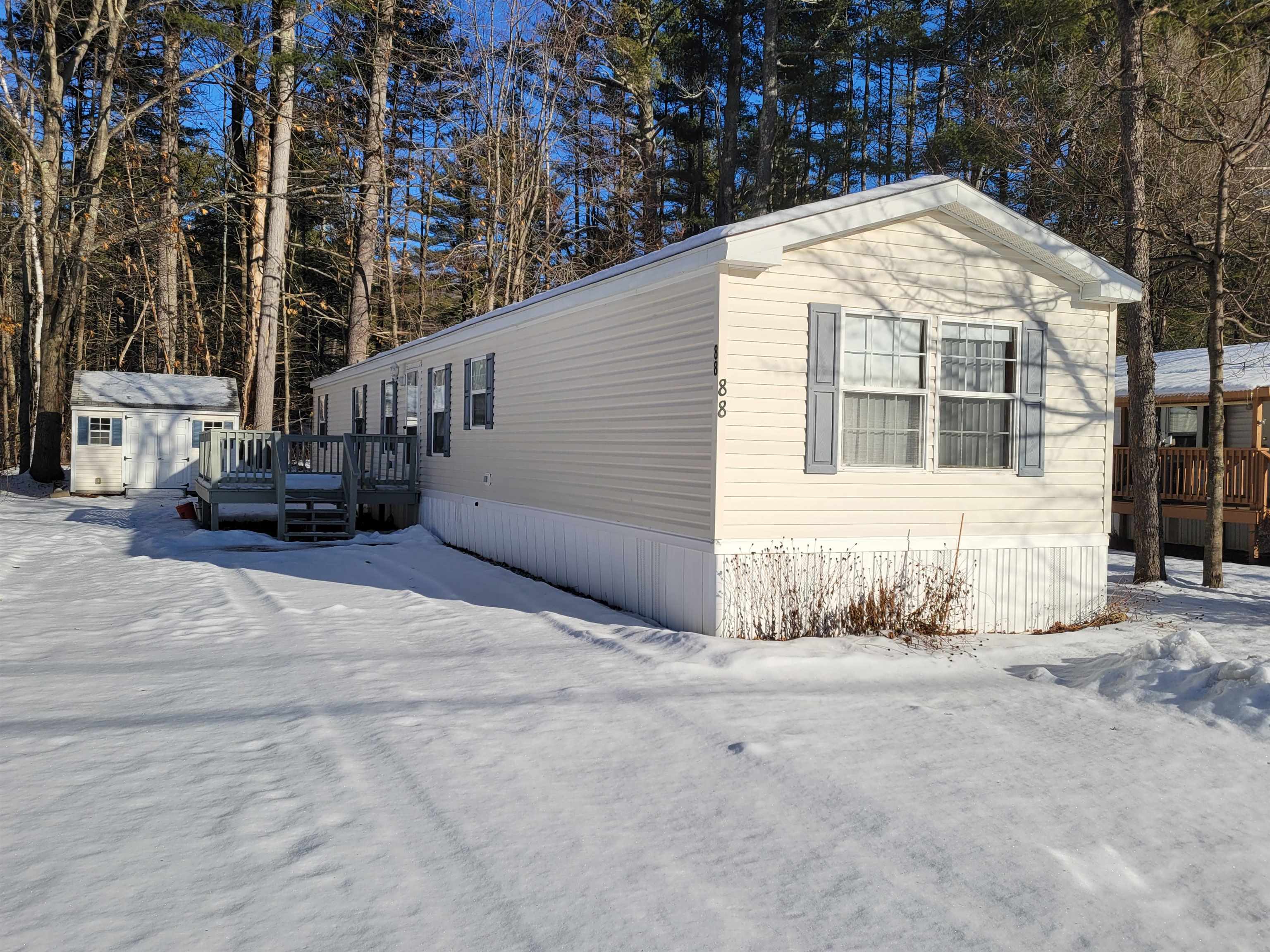 88 Lamplighter Drive photo
