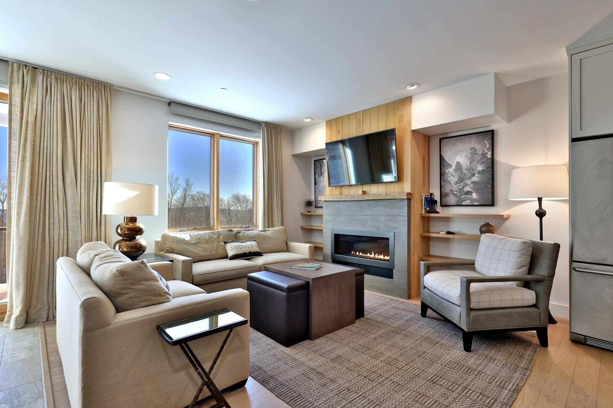 140 Lodge Road Unit: 11