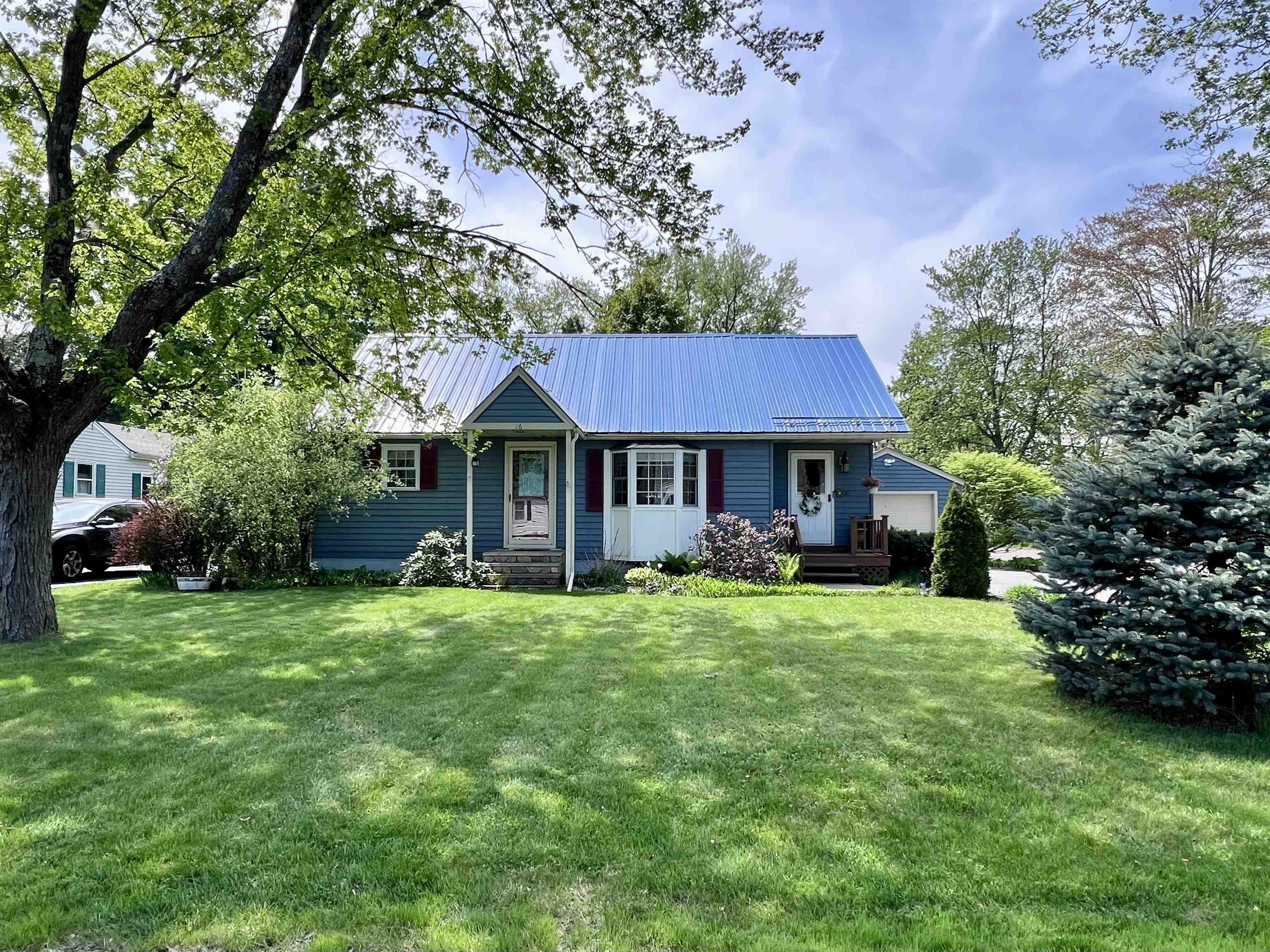 16 Cherokee Avenue