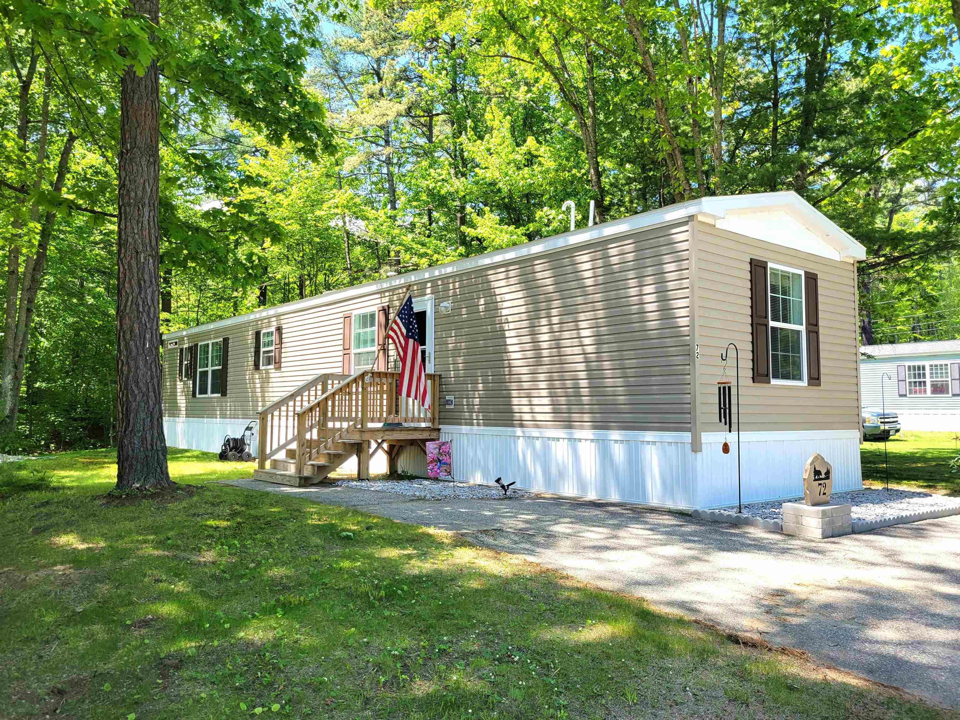 72 Buckingham Drive photo