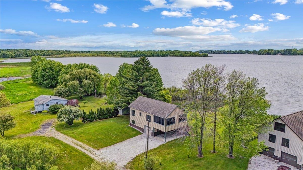 256 Poquette Lane