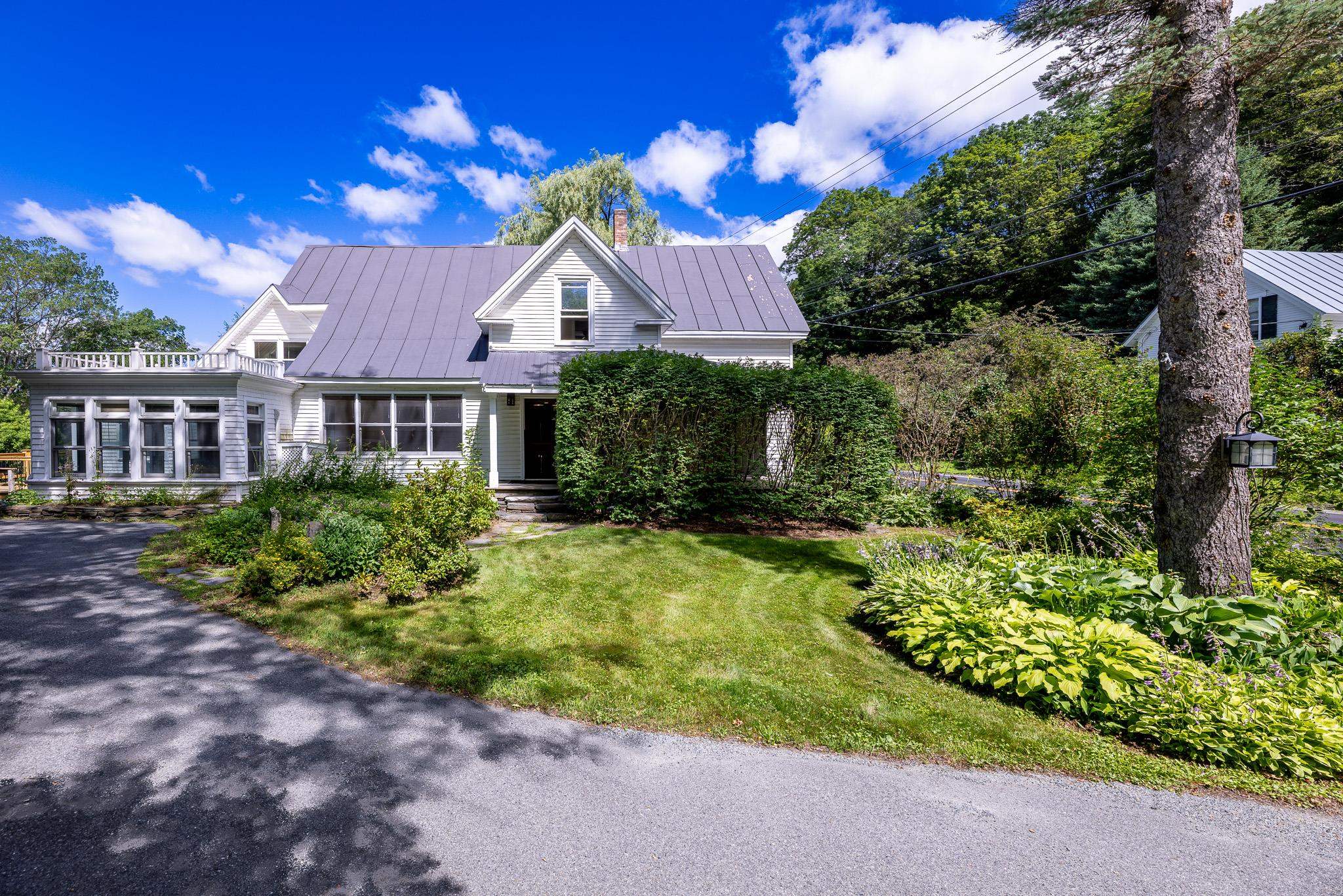 2308 Quechee Main Street