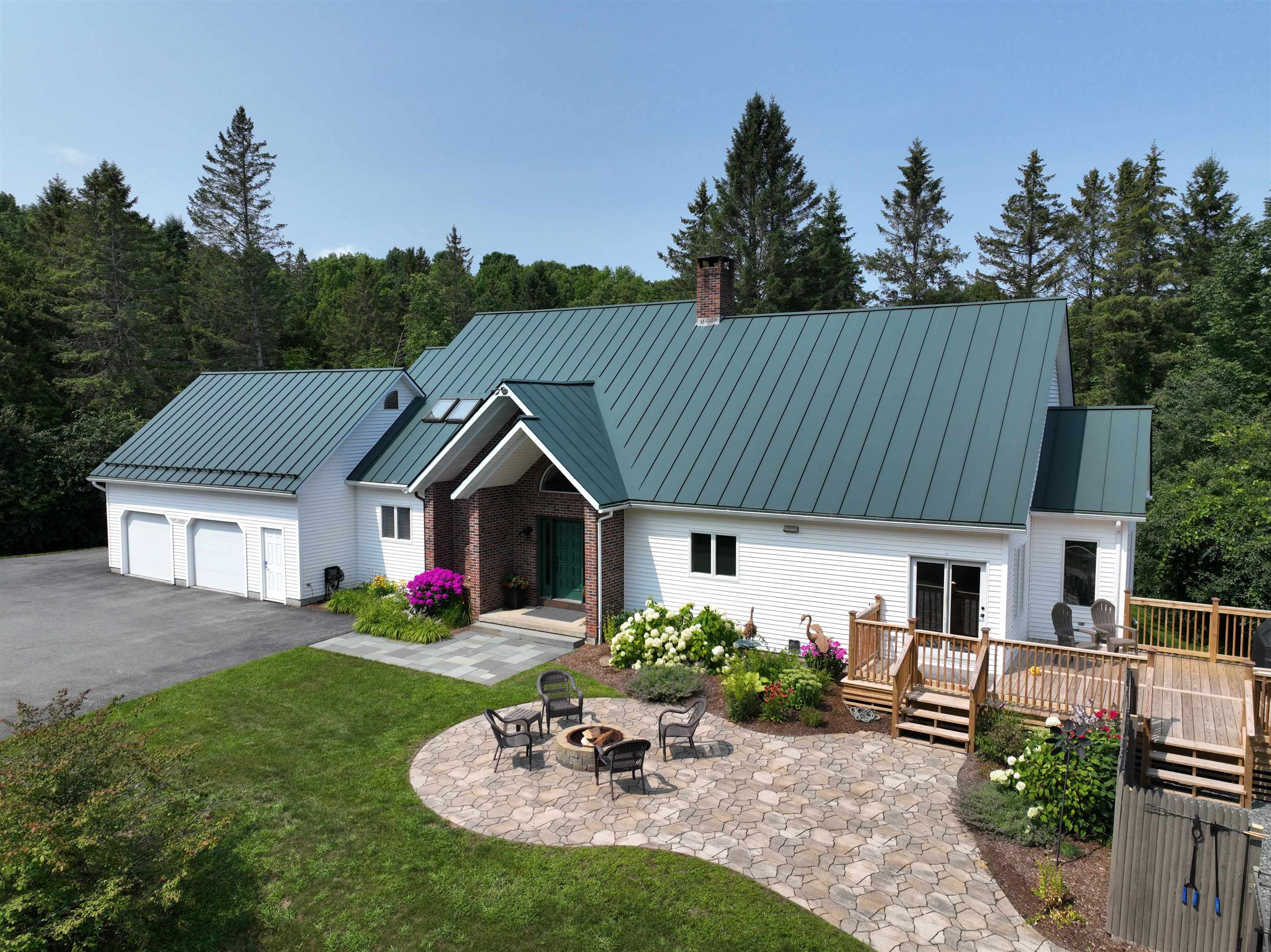 1504 Lake Road