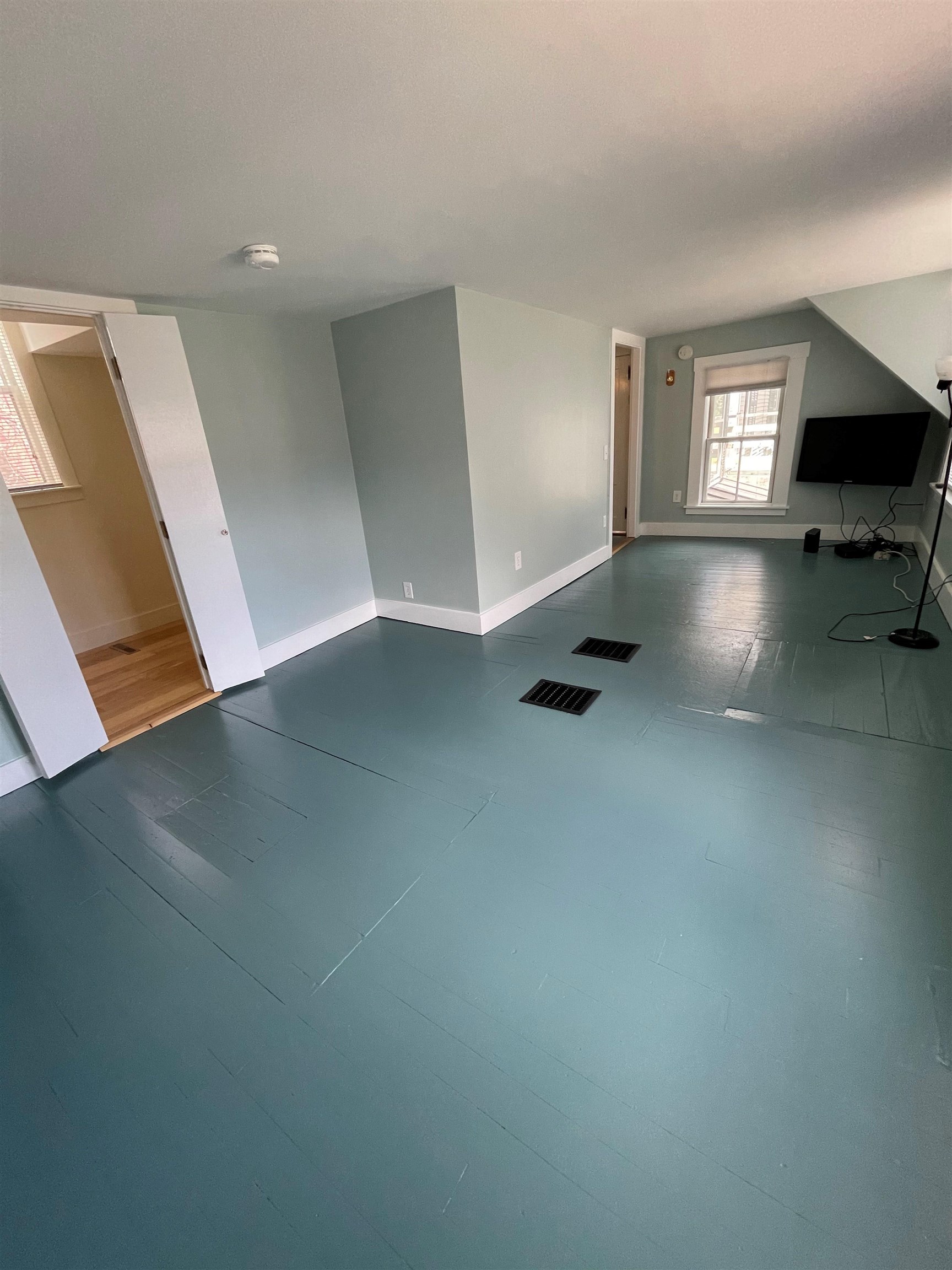00 Pleasant Street
