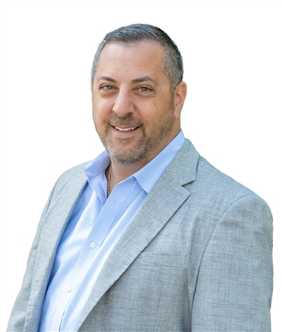 Stephan Coufos agent image