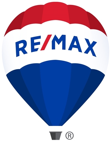 RE/MAX Northern Edge Realty/Colebrook logo