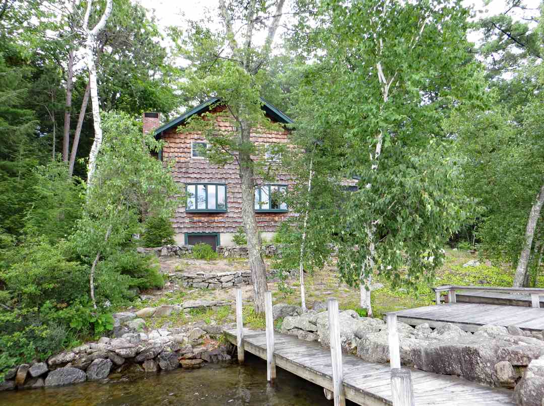 Meredith NH Lake Winnipesaukee waterfront home for sale