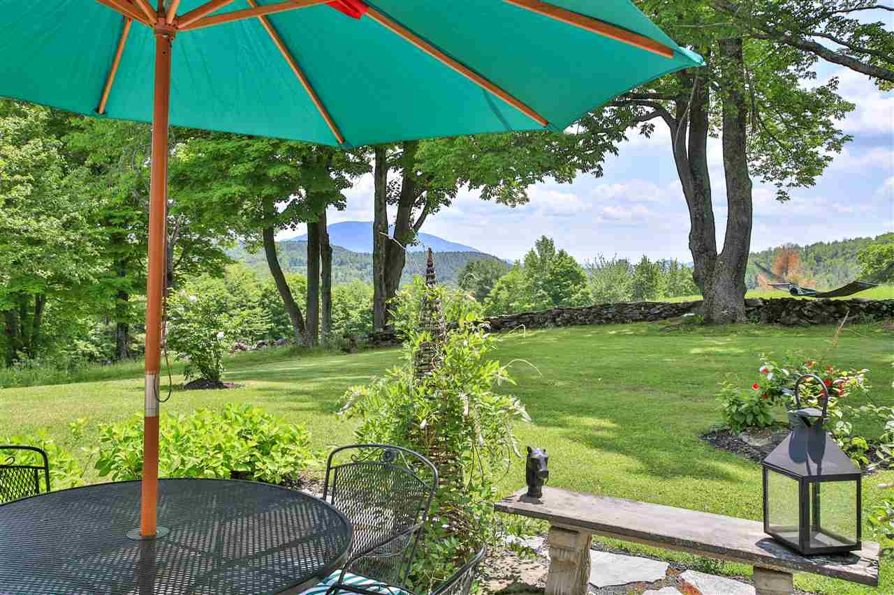 West Windsor VT Home or Farm Acres: 20.02 Beds: 3