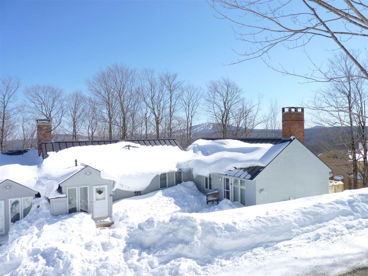 Bromley Village Condominiums/Townhomes