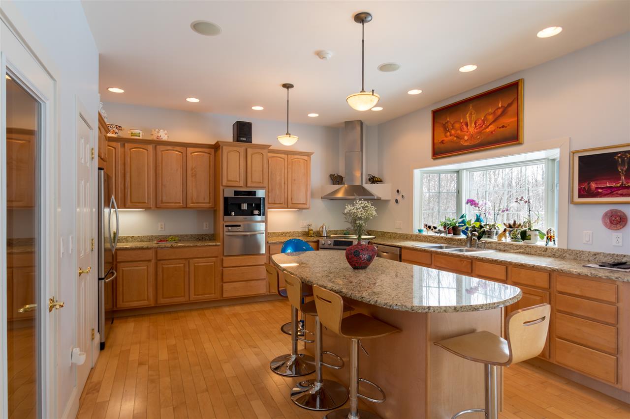 State of the art kitchen 11685171