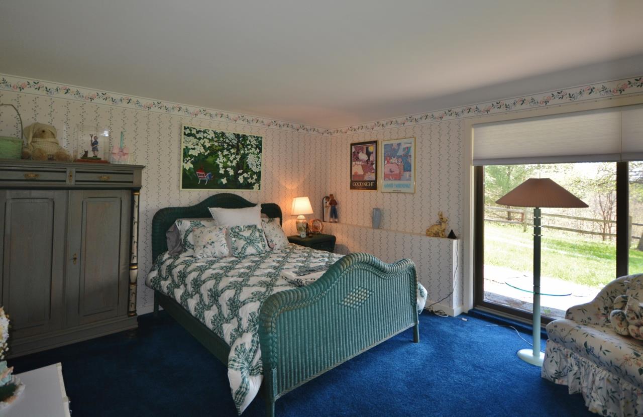 Bedroom 2 11857442