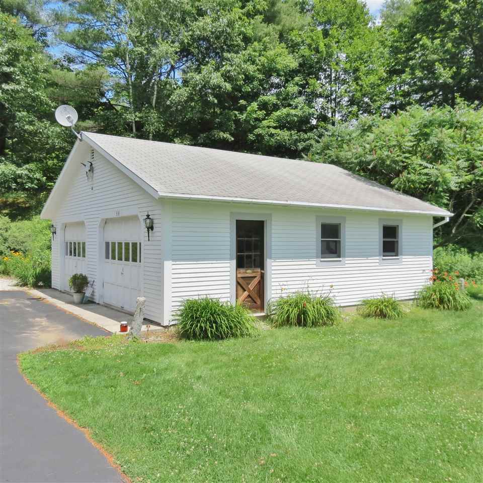 OVERSIZED 2 CAR GARAGE 11873685