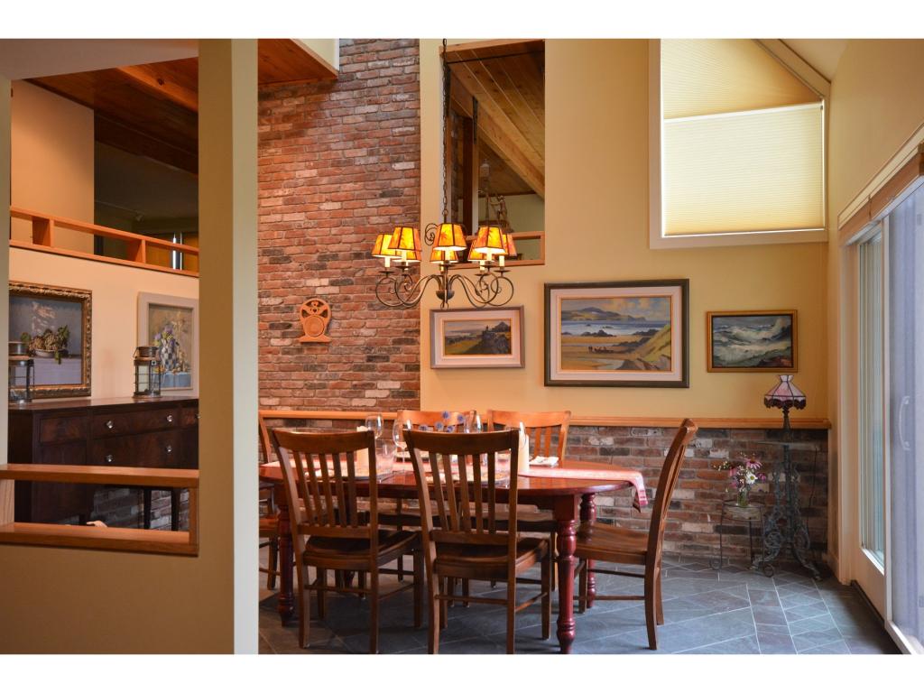 Well Proportioned Rooms 11870498