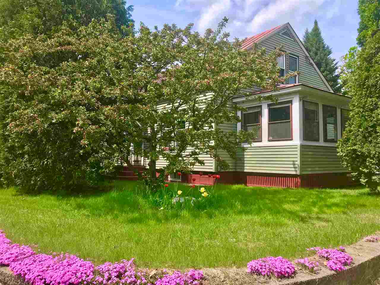 Hartford VT Home for sale $195,000