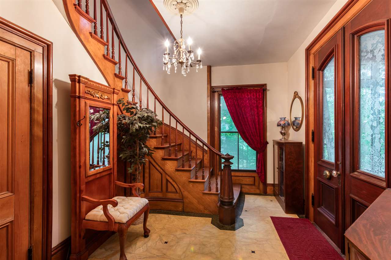 VILLAGE OF PERKINSVILLE IN TOWN OF WEATHERSFIELD VT Homes for sale