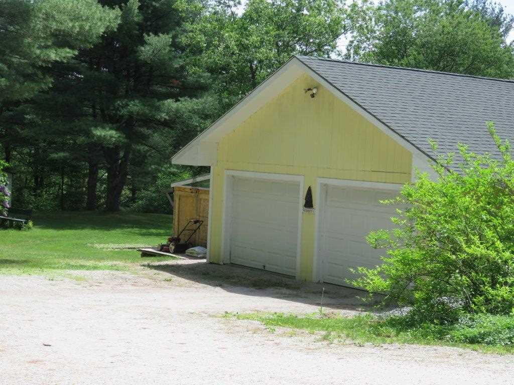 24x28 Garage 12054095