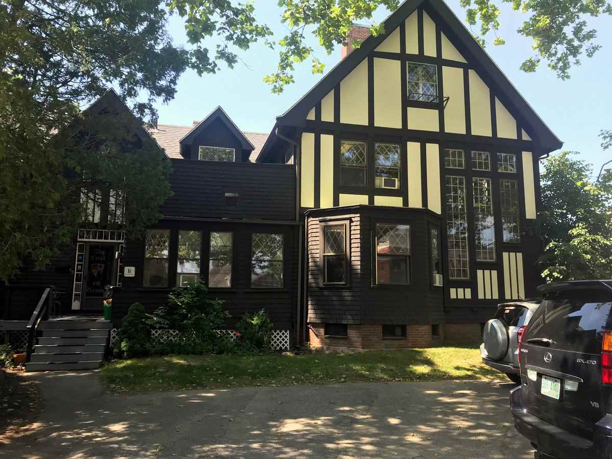 Single Family Home Closed: 56 Middle Street