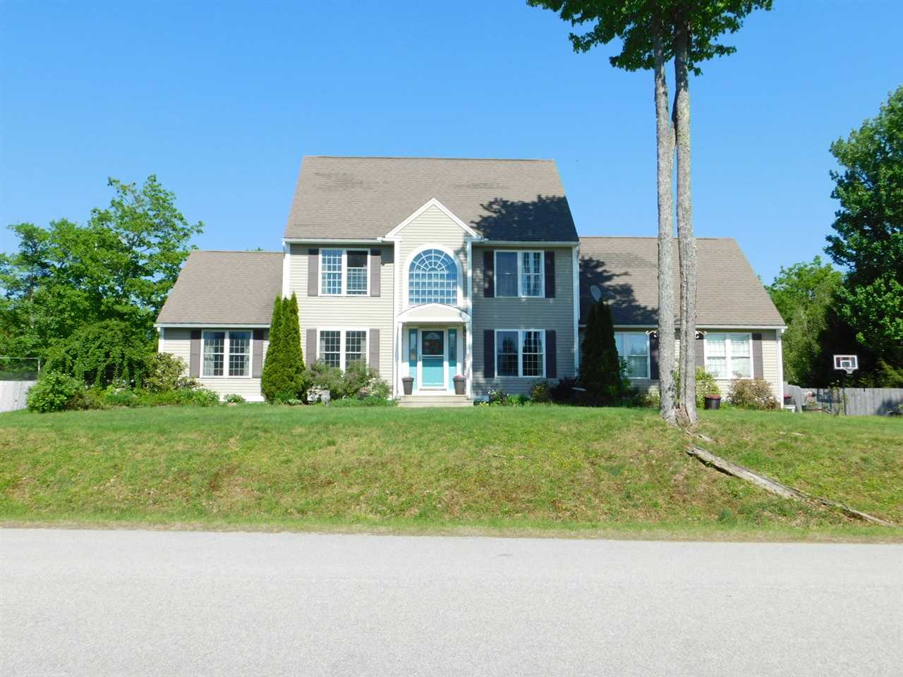 Neren Bhhs Verani Amherst Realtor In Amherst Nh