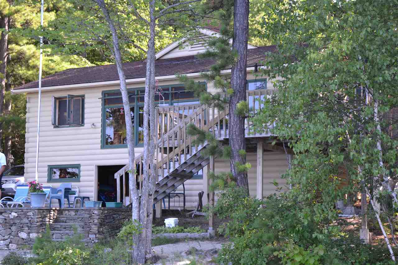 Lake Ossipee Lake waterfront home for sale in Ossipee