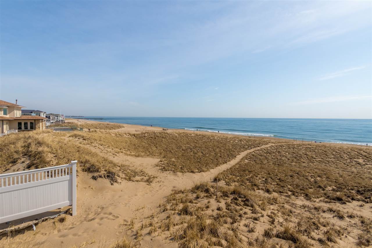 Beyond compere terry seabrooke