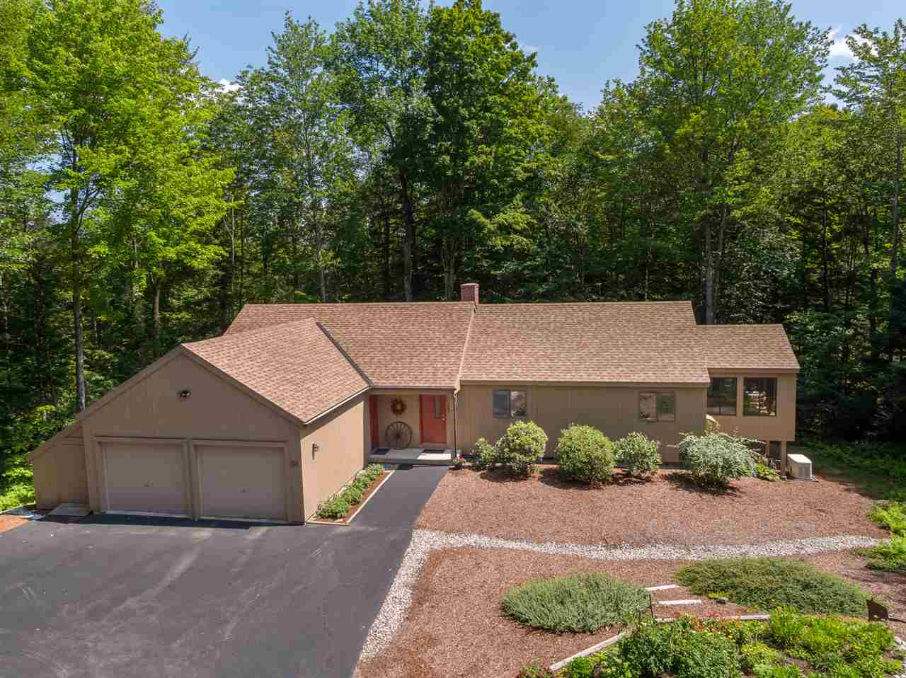 VILLAGE OF EASTMAN IN TOWN OF GRANTHAM NH Homes for sale