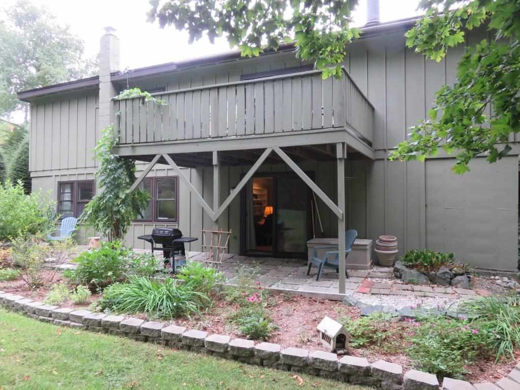 Walk Out Basement 12719683
