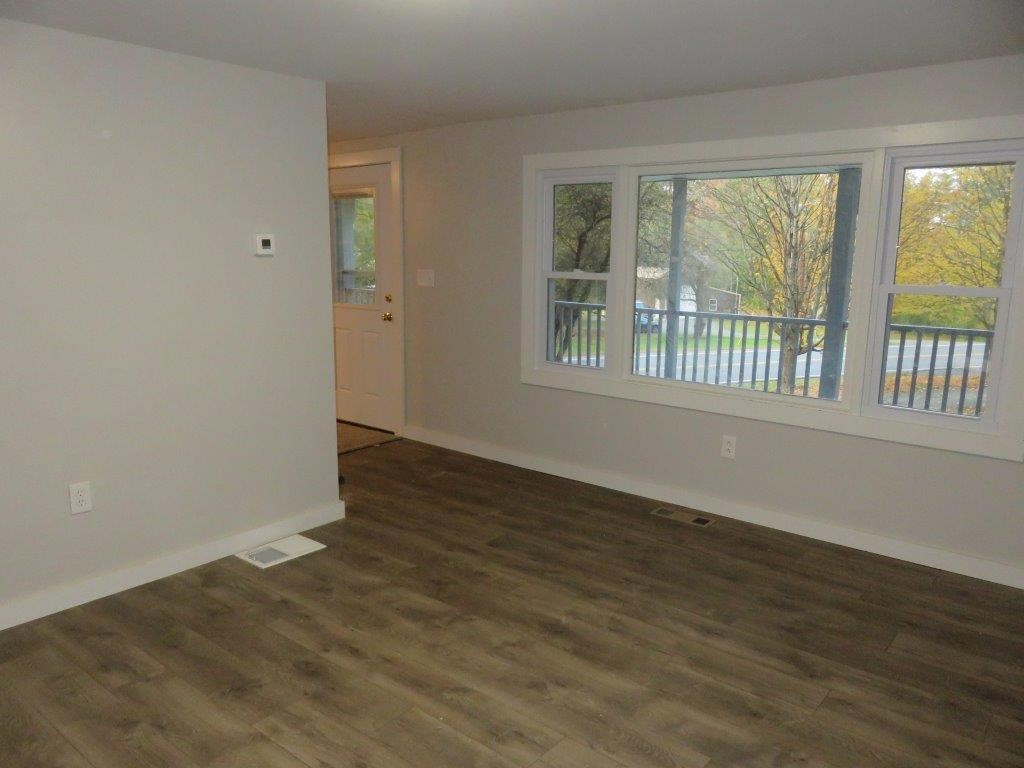 New Floors 12800219