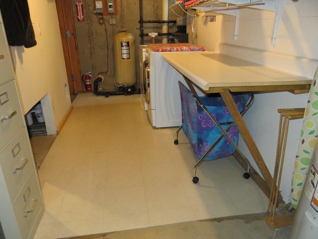 Laundry & Storage 12868607