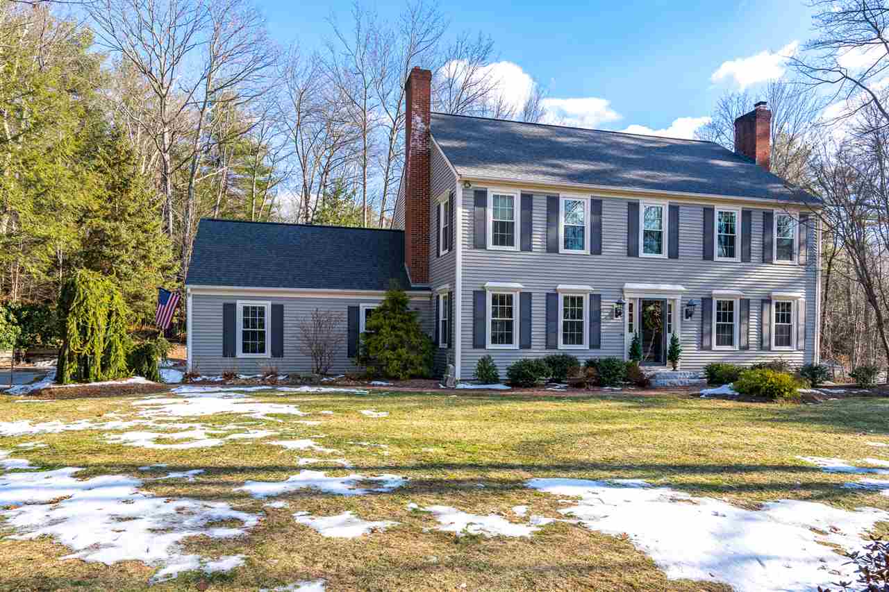25 Sparrow Lane Bedford Nh 03110 Mls 571 190 Bean Group